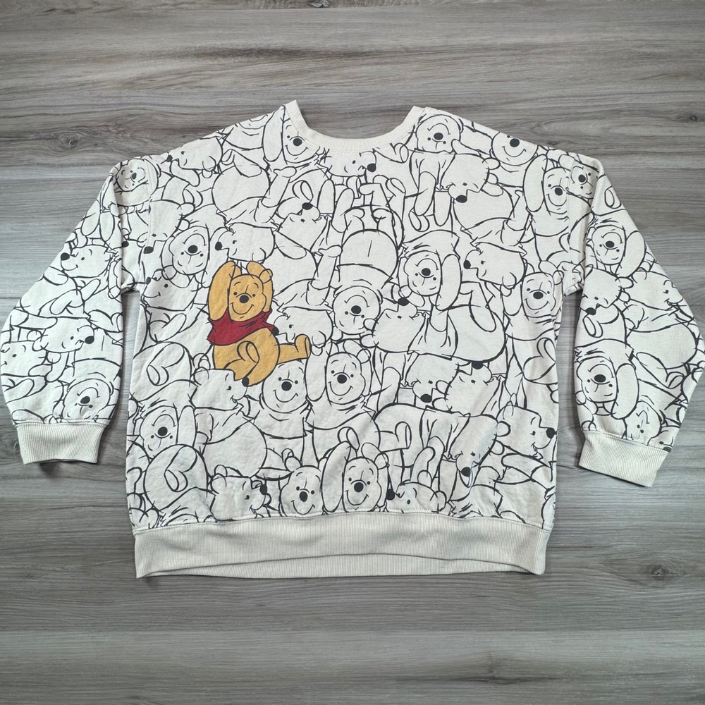 Disney Winnie the Pooh All Over Print Sweatshirt Cream‎ Womens Large L Pullover